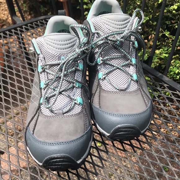 New - NWOT Oboz Women's Sapphire Low B-Dry Waterproof Hiking Shoes - Size US 7 - Picture 2 of 10